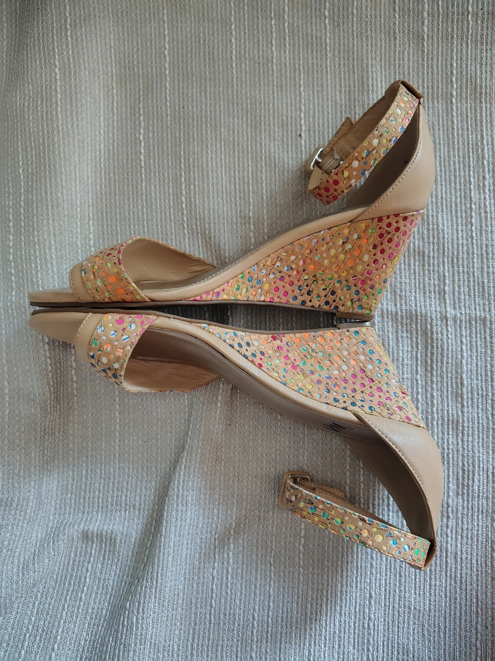 Impo Van Gogh Wedge Sandals Size 8 Nude Champagne Confetti Print Comfort